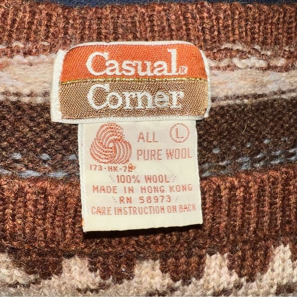 Vintage 100% wool sweater size large - Picture 4 of 7